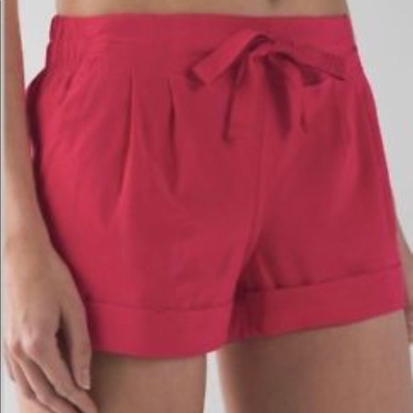 lululemon athletica Pants - Lululemon shorts w/pockets 4